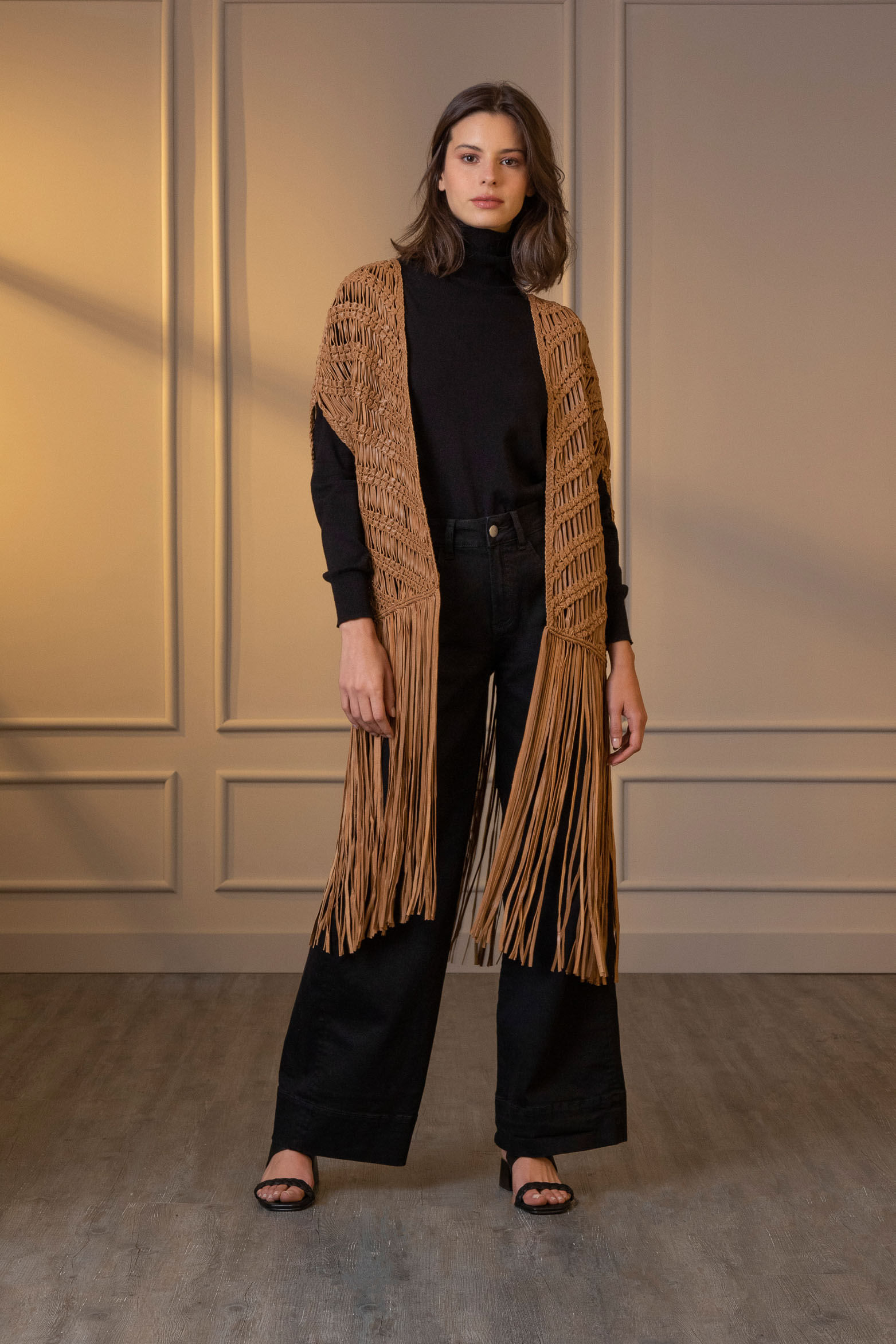 Chaleco obi de cuero para mujer tejido artesanal Miel