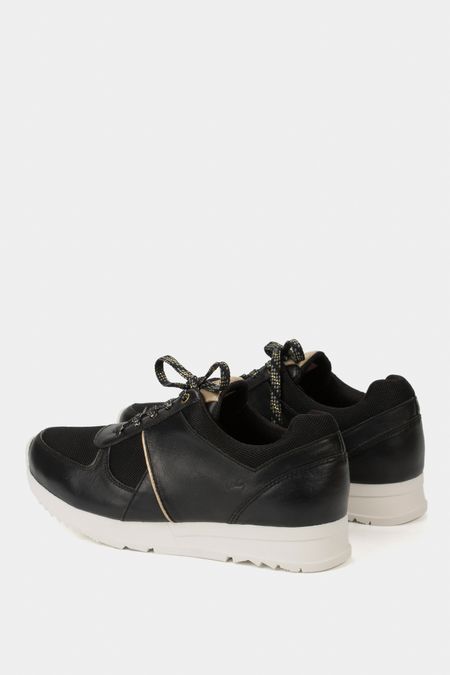 Tenis--deportivos-de-cuero