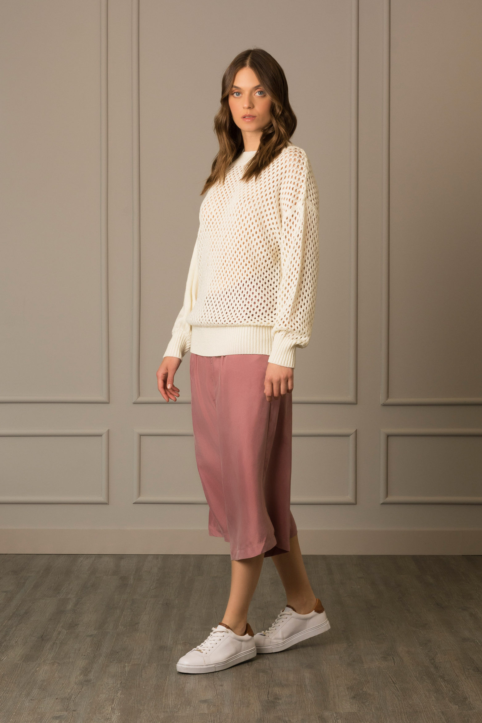 Sweater cerrado en malla para mujer ciruela