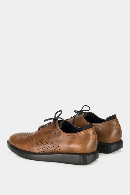 Zapatos-de-cuero-con-cordones