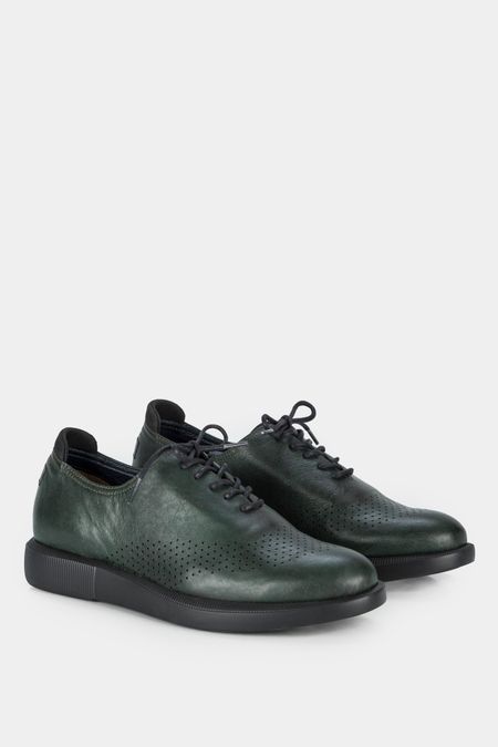 Zapatos-de-cuero-con-cordones