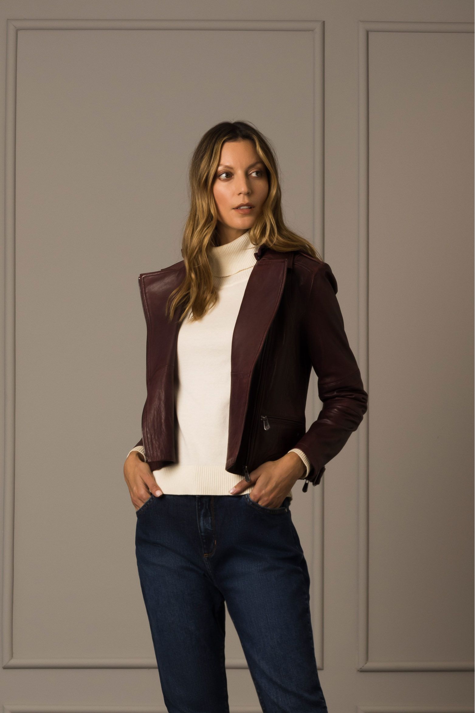 Chaqueta biker azalea de cuero para mujer capucha