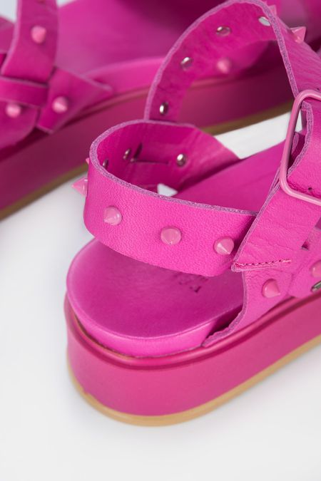 Sandalias-plataforma-de-cuero