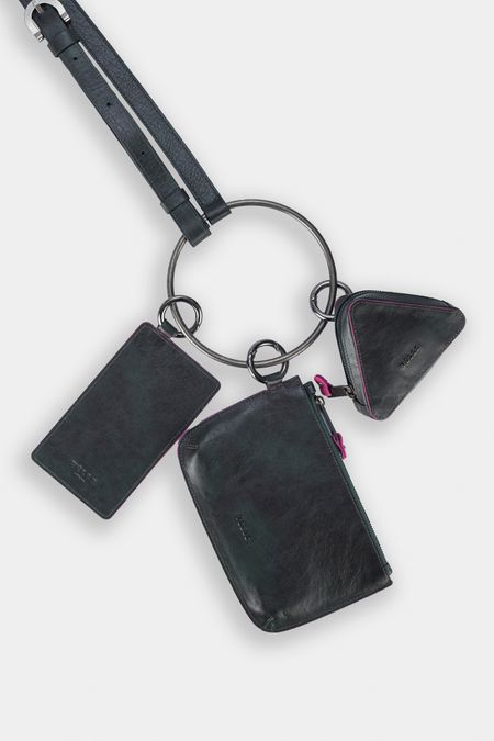 Bolso-manos-libres-de-cuero
