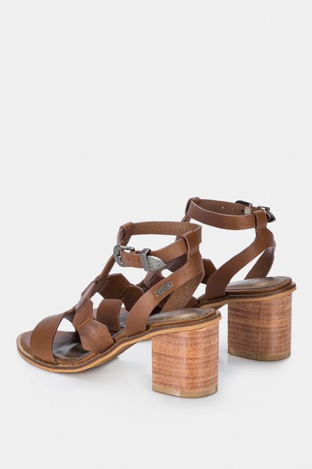 Sandalias-tacon-de-cuero