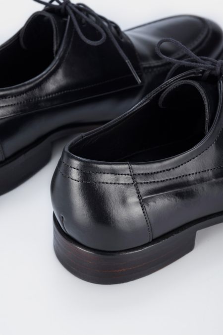 Zapatos-cordon-de-cuero