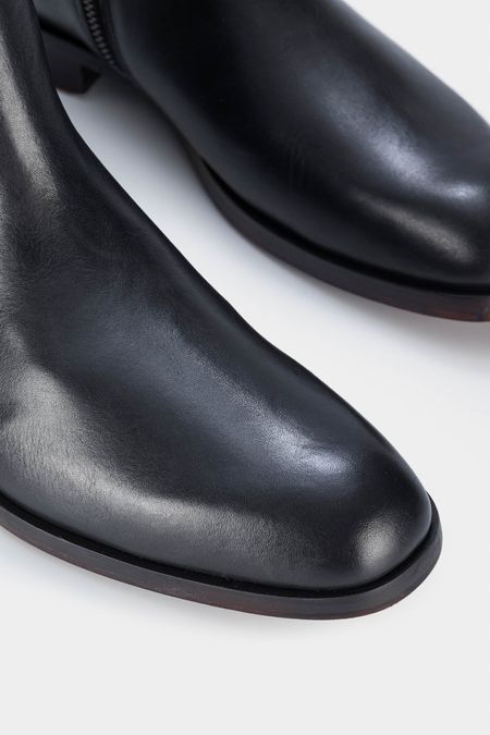 Botas-de-cuero