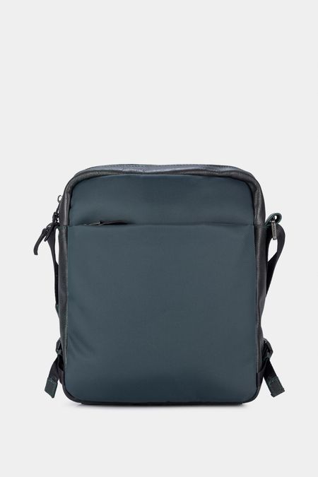 Bolso-manos-libres-de-cuero