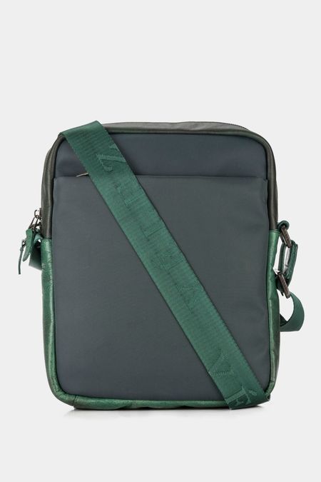 Bolso-manos-libres-de-cuero