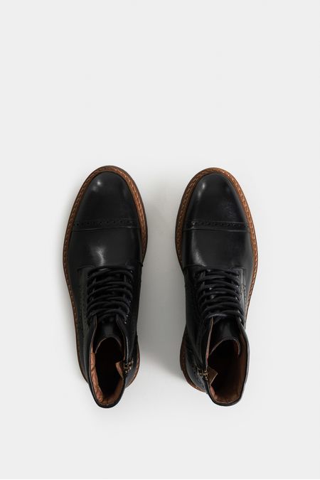 Botas-de-cuero