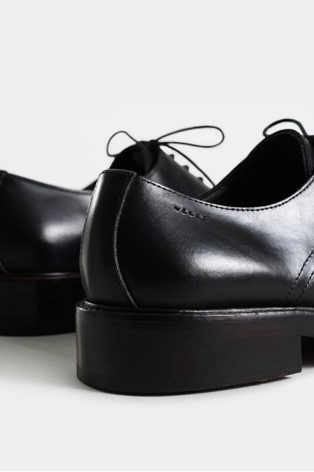 Zapatos-cordon-de-cuero