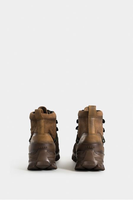 Botas-de-cuero