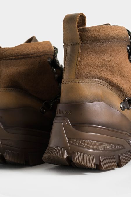 Botas-de-cuero