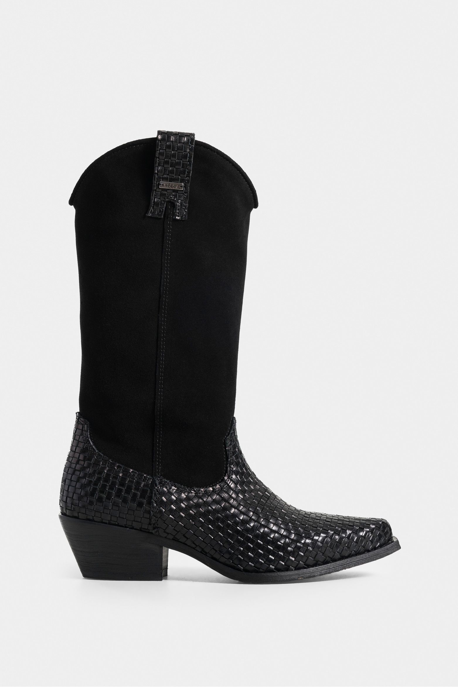 Botas gobi de cuero liso y gamuza para mujer chapetas tejidas
