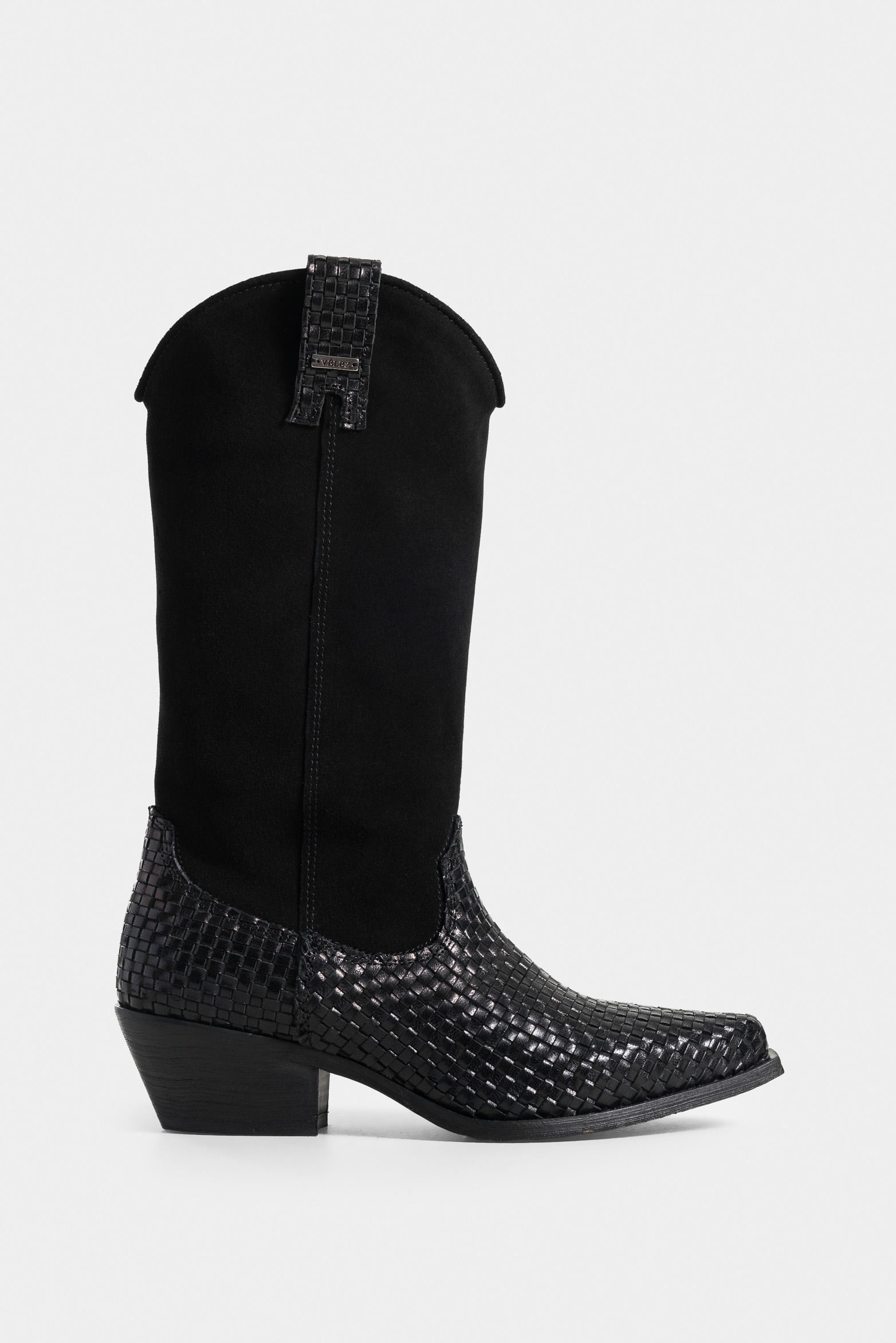 Botas gobi de cuero liso y gamuza para mujer chapetas tejidas