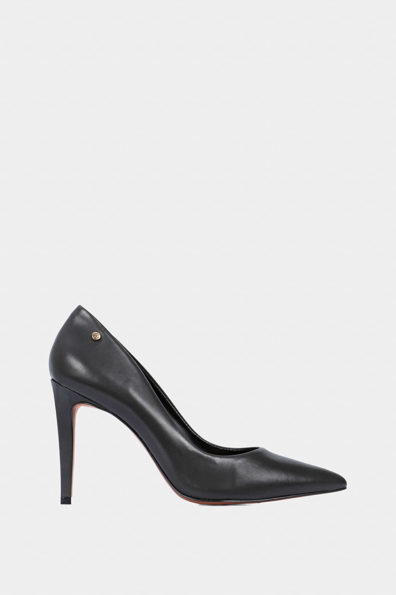 Tacones cerrados de cuero liso