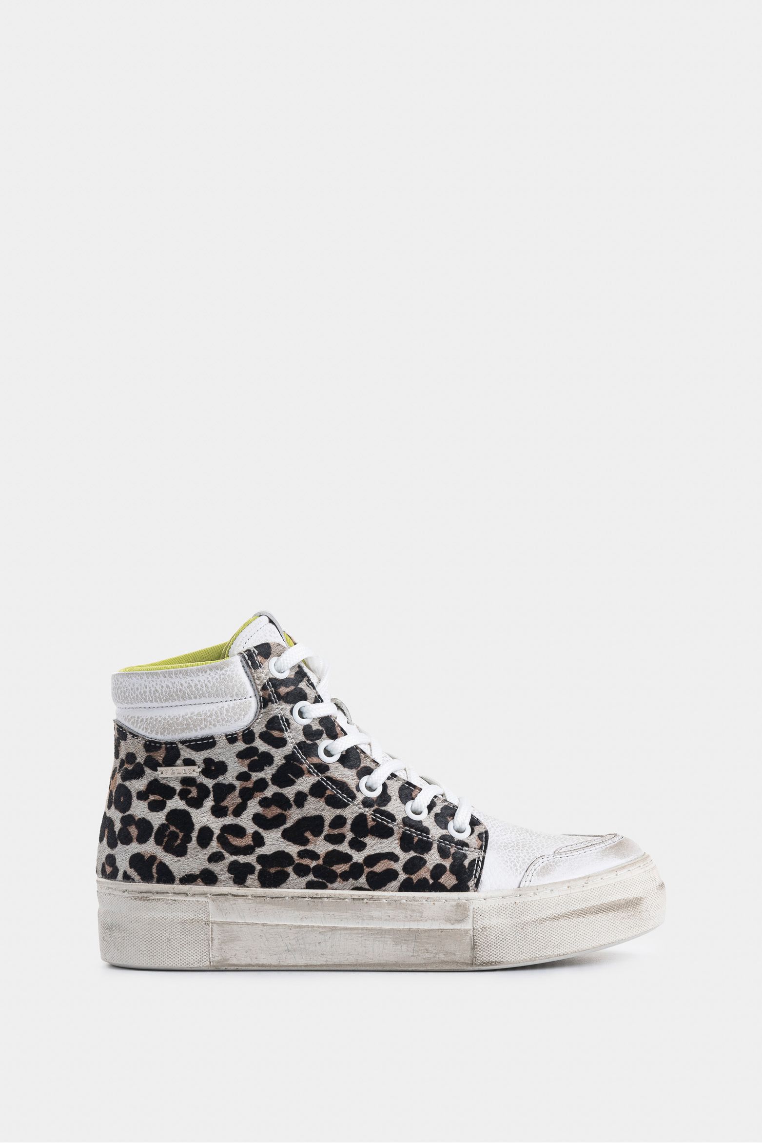 Tenis alba de cuero para mujer animal print