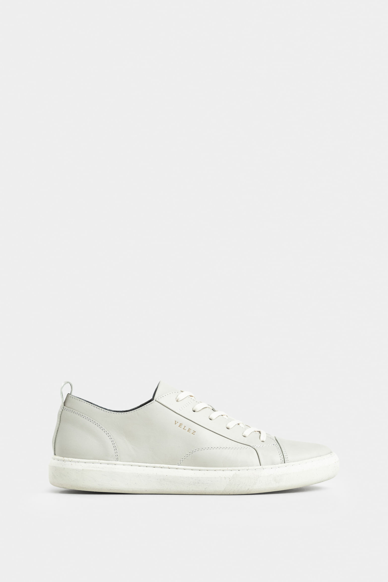 Tenis Arezzo de cuero liso para hombre semi brillante