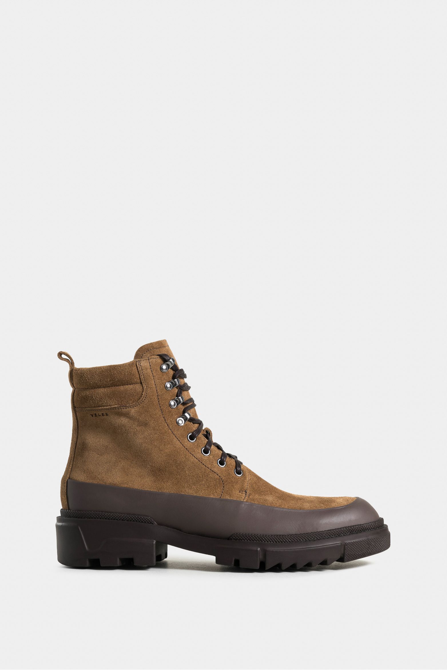 Botas neu de cuero para hombre suela tractorada