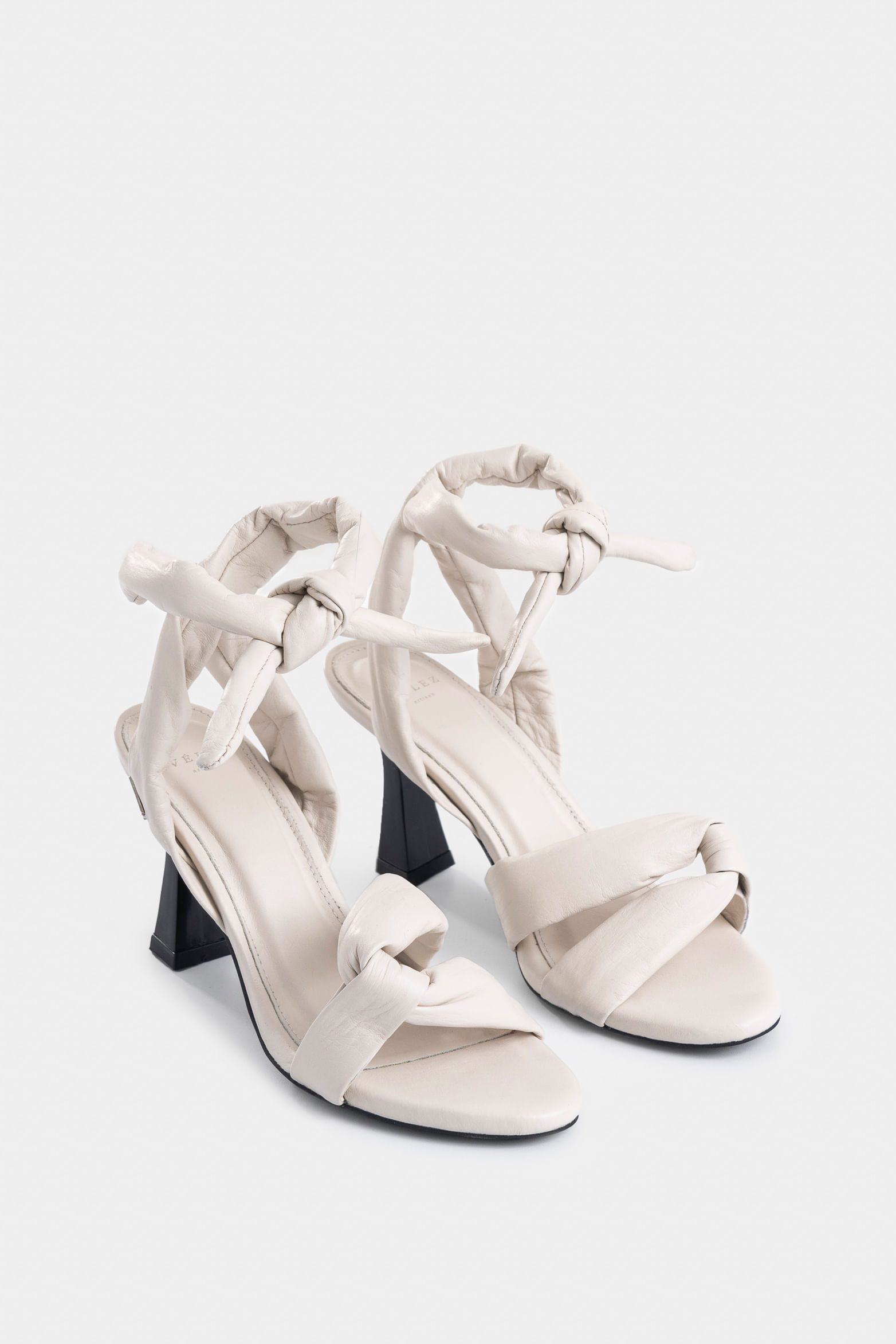 Telier Sandalia Tacón Magena De Cuero Para Mujer Amarre de Velez