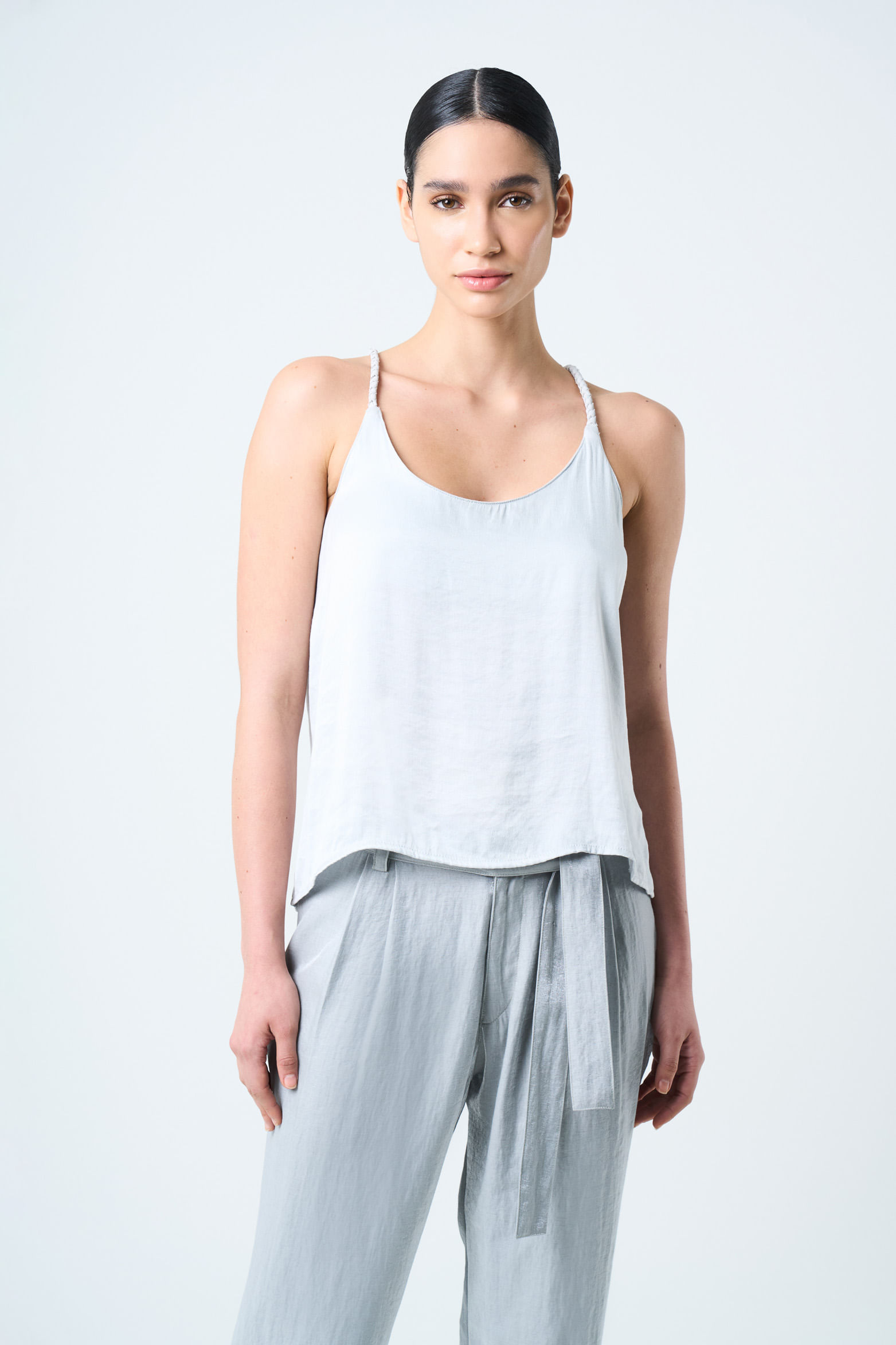 Camisa Aurora de tiras en tejido plano para mujer detalle millaré