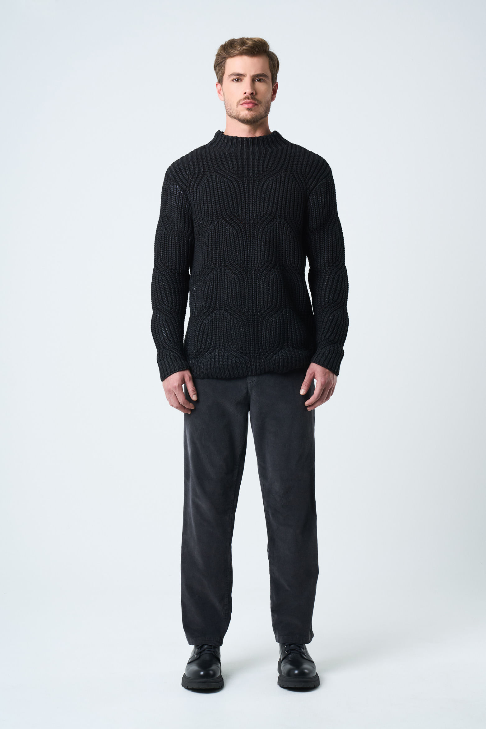 Pantalón Orión prenses para hombre semi holgado