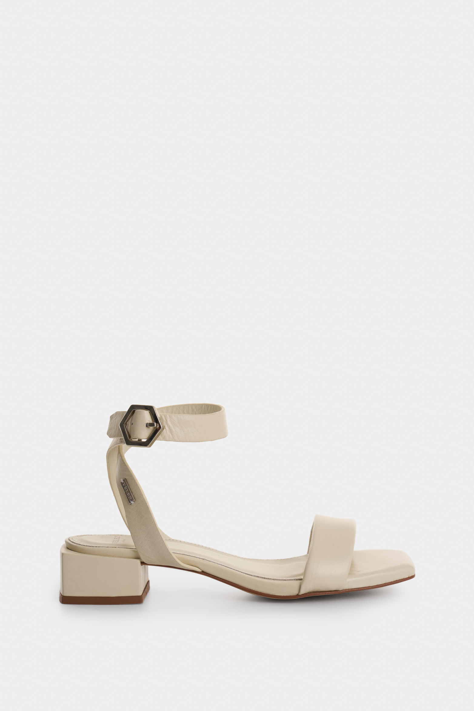 Sandalia tacón Ursa de cuero para mujer amarre talón