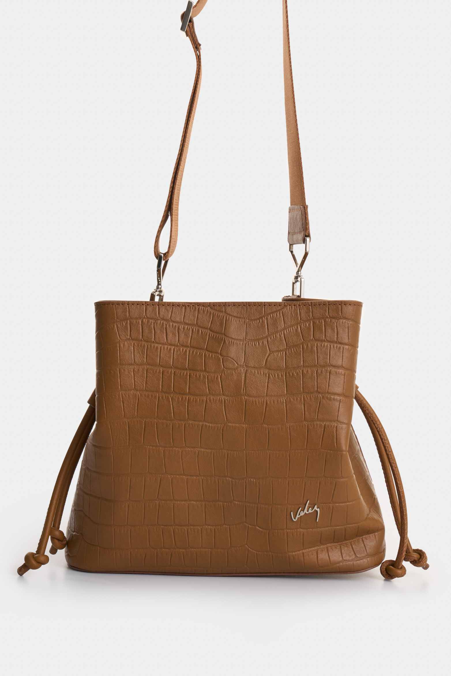 Manos libres Goji de cuero para mujer detalle grabado