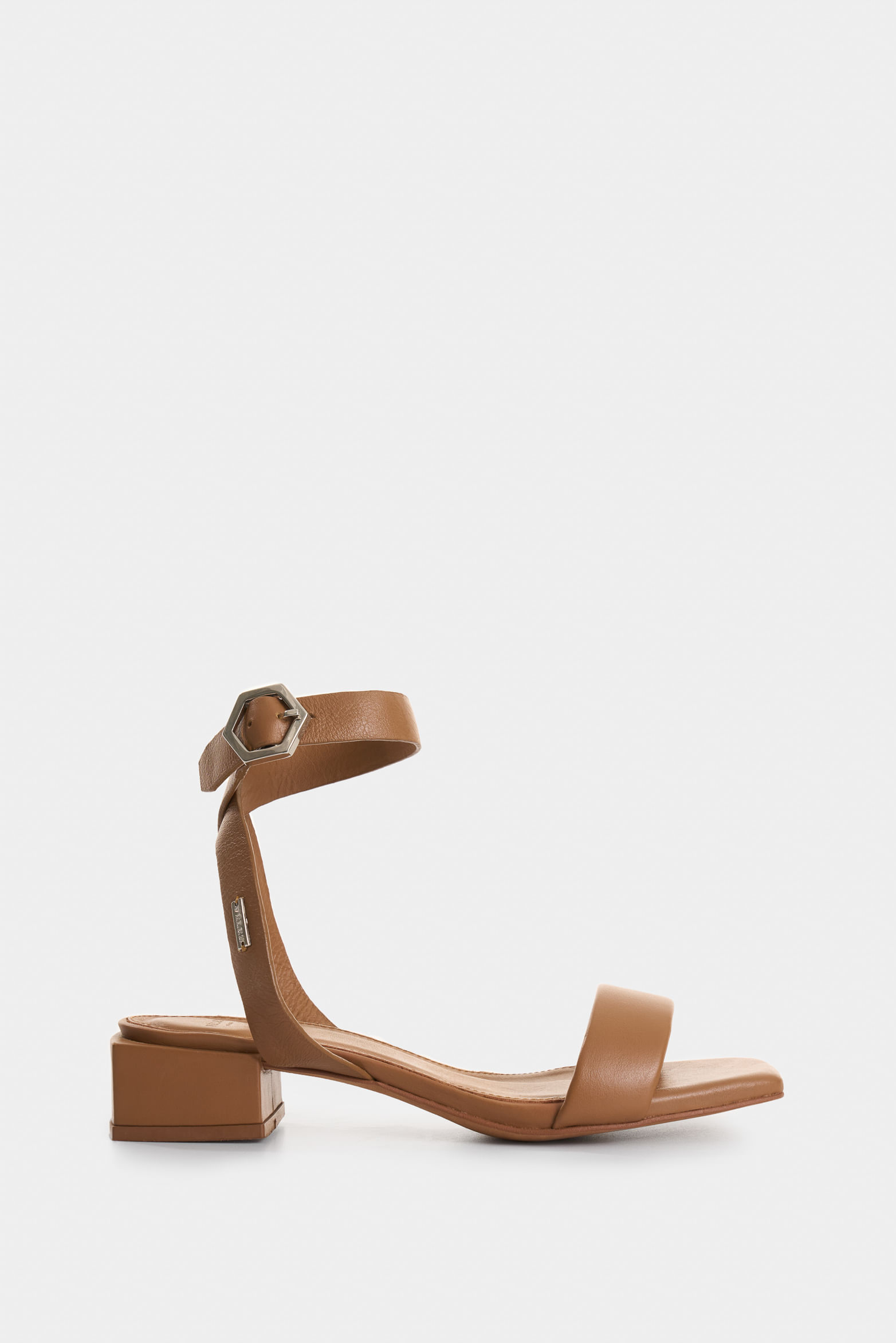 Sandalia tacón Ursa de cuero para mujer amarre talón