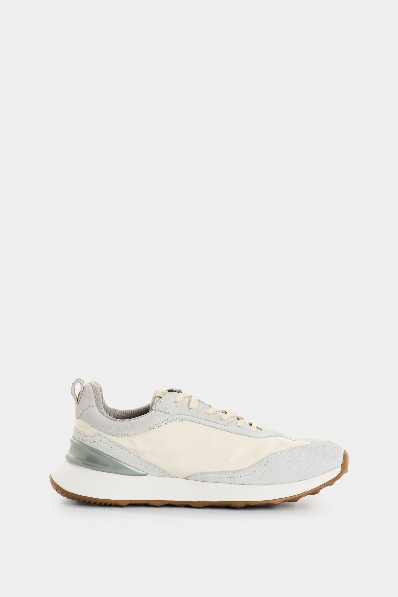 Tenis Elios de cuero para mujer detalle millaré