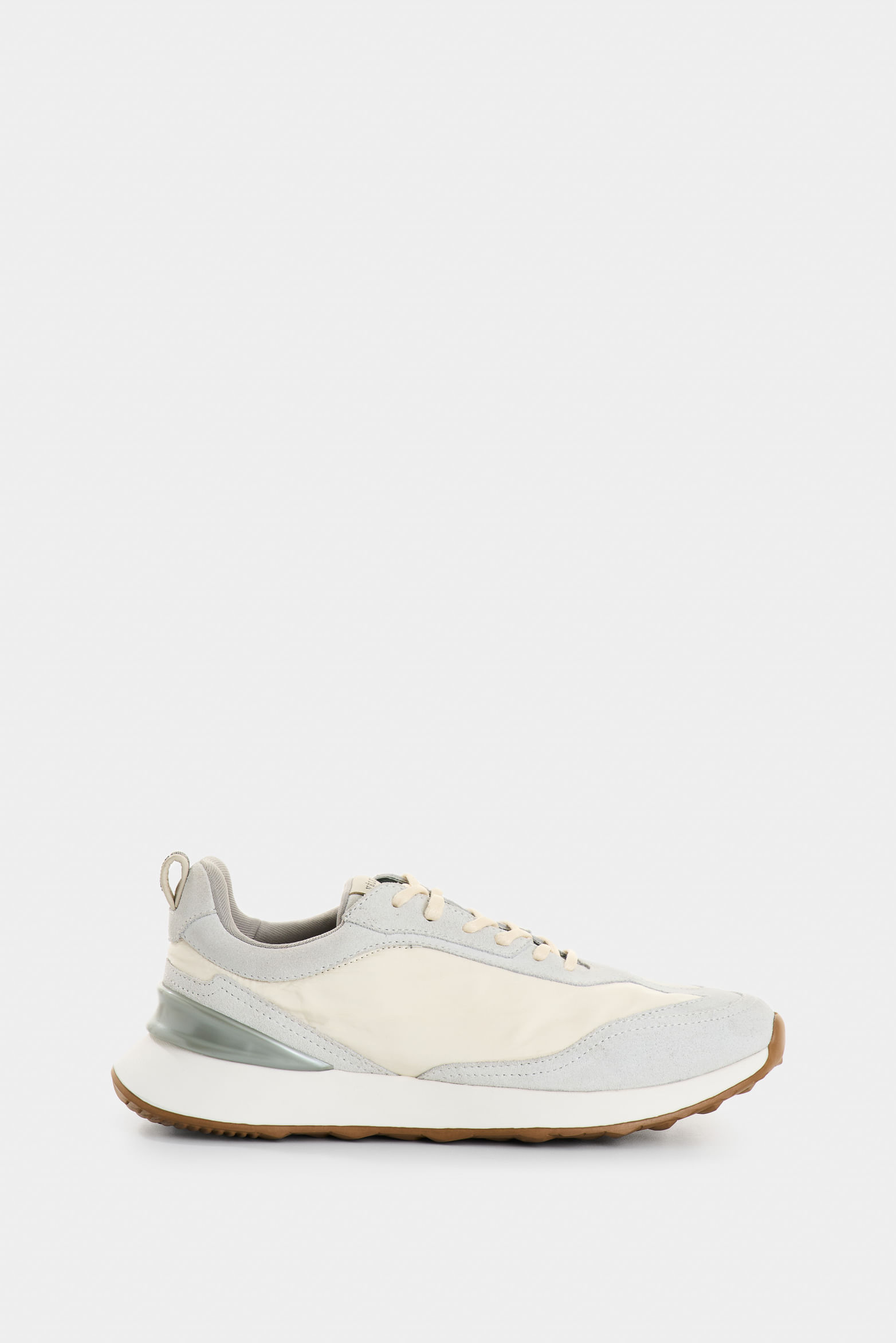 Tenis Elios de cuero para mujer detalle millaré