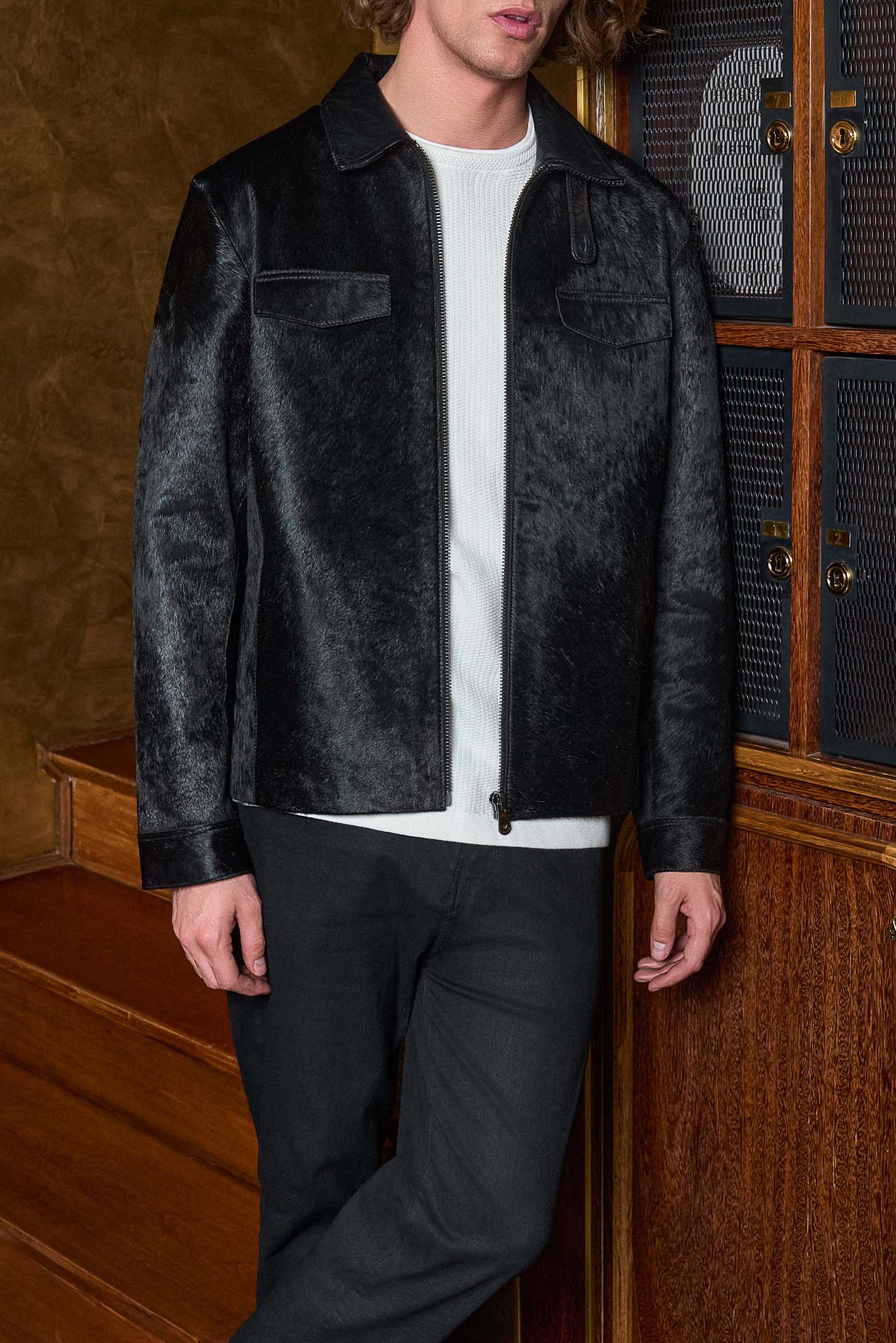 Chaqueta Lyra de cuero pelo para hombre silueta Trucker