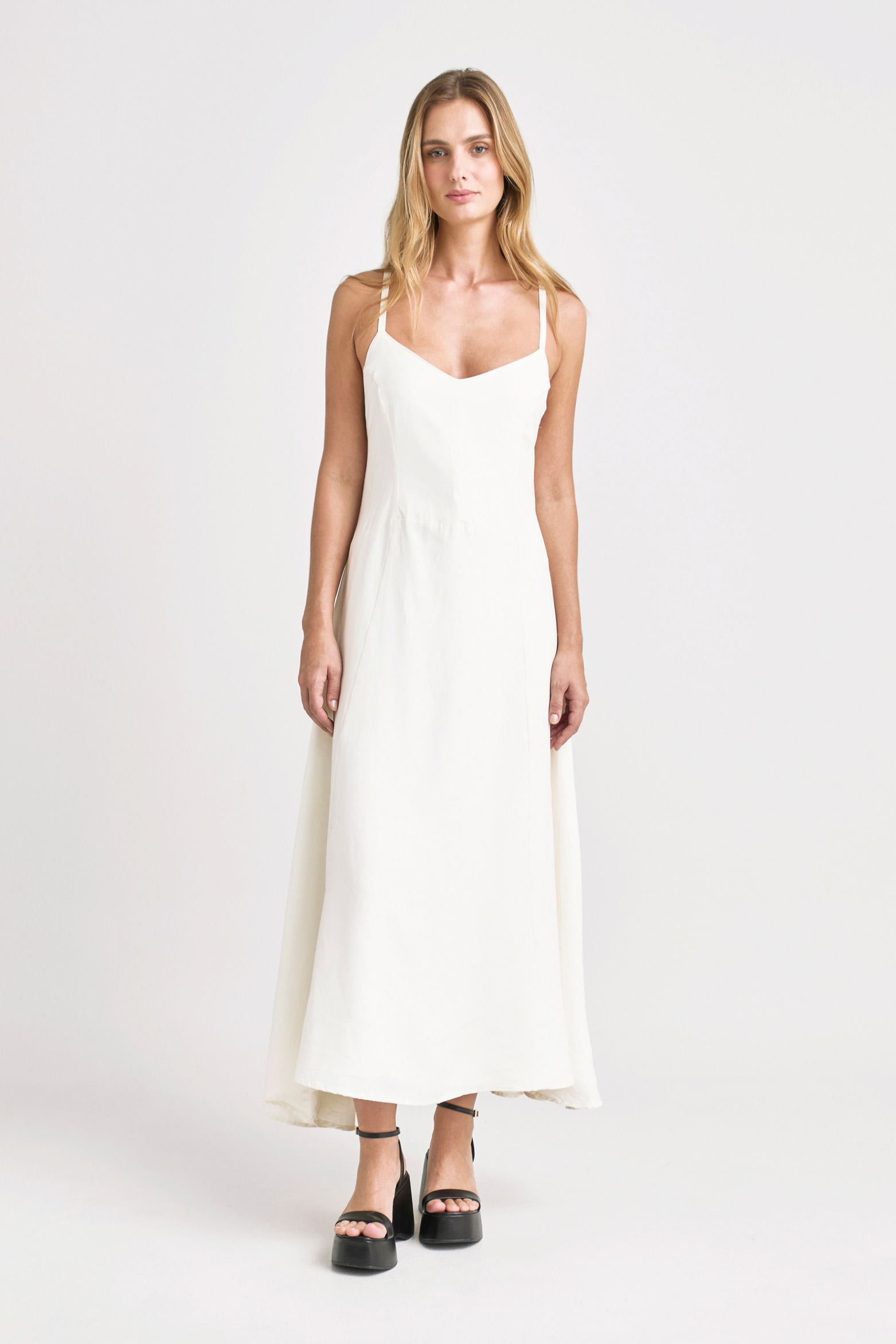 Vestido clavel en tejido plano para mujer detalle recogido