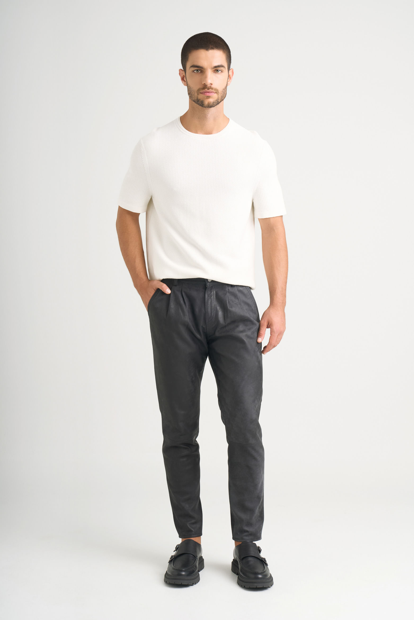 Pantalón Draco 2.0 de cuero gamuzado para hombre semi holgado